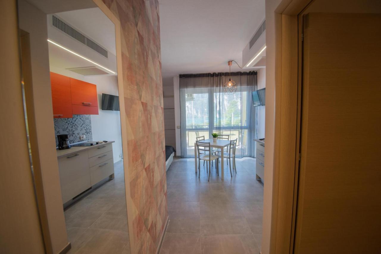 Residence Cristine Рива дел Гарда Екстериор снимка